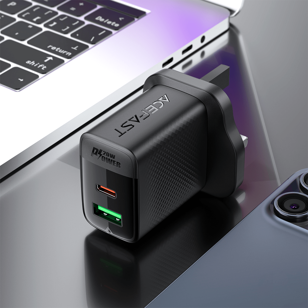 AceFast PD20W Dual USB-C / USB-A Fast Charger (UK)