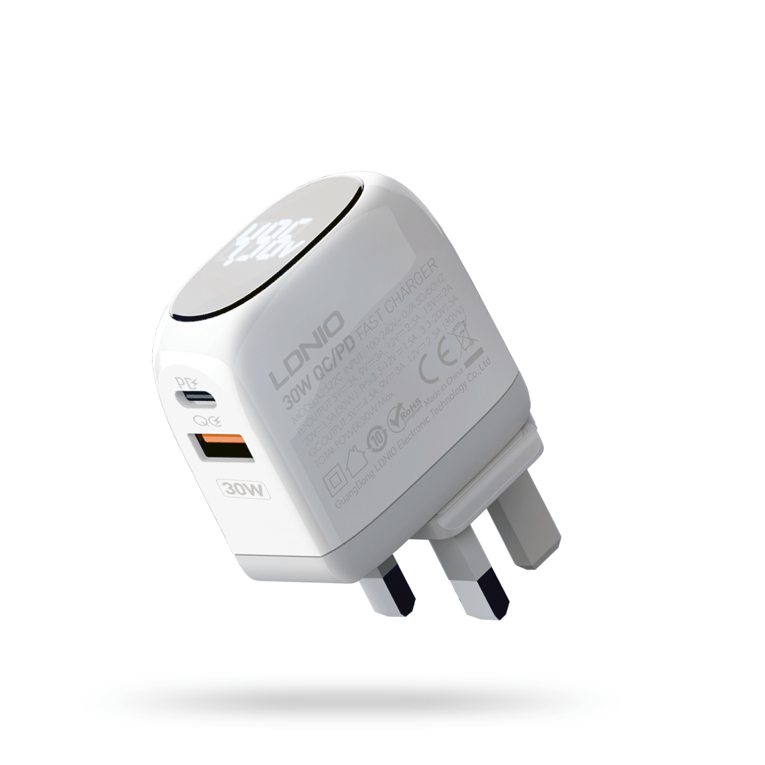 LDNIO 30W PD USB-C + QC3.0 Fast Charger with Digital LED Power Indicator (UK)
